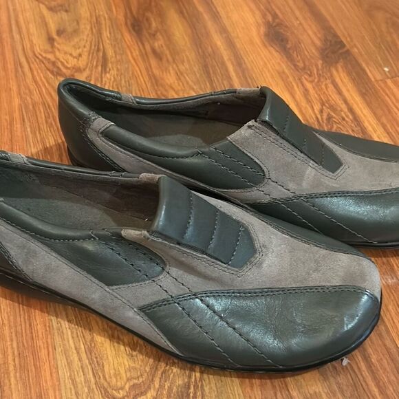NEW Clarks bendables leather suede shoe size 8.5 gray - Picture 6 of 6